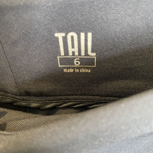 Tail Activewear Golf Shorts Womens Size 6 Midnight Navy Modern Fit Stretch NEW - Picture 5 of 6